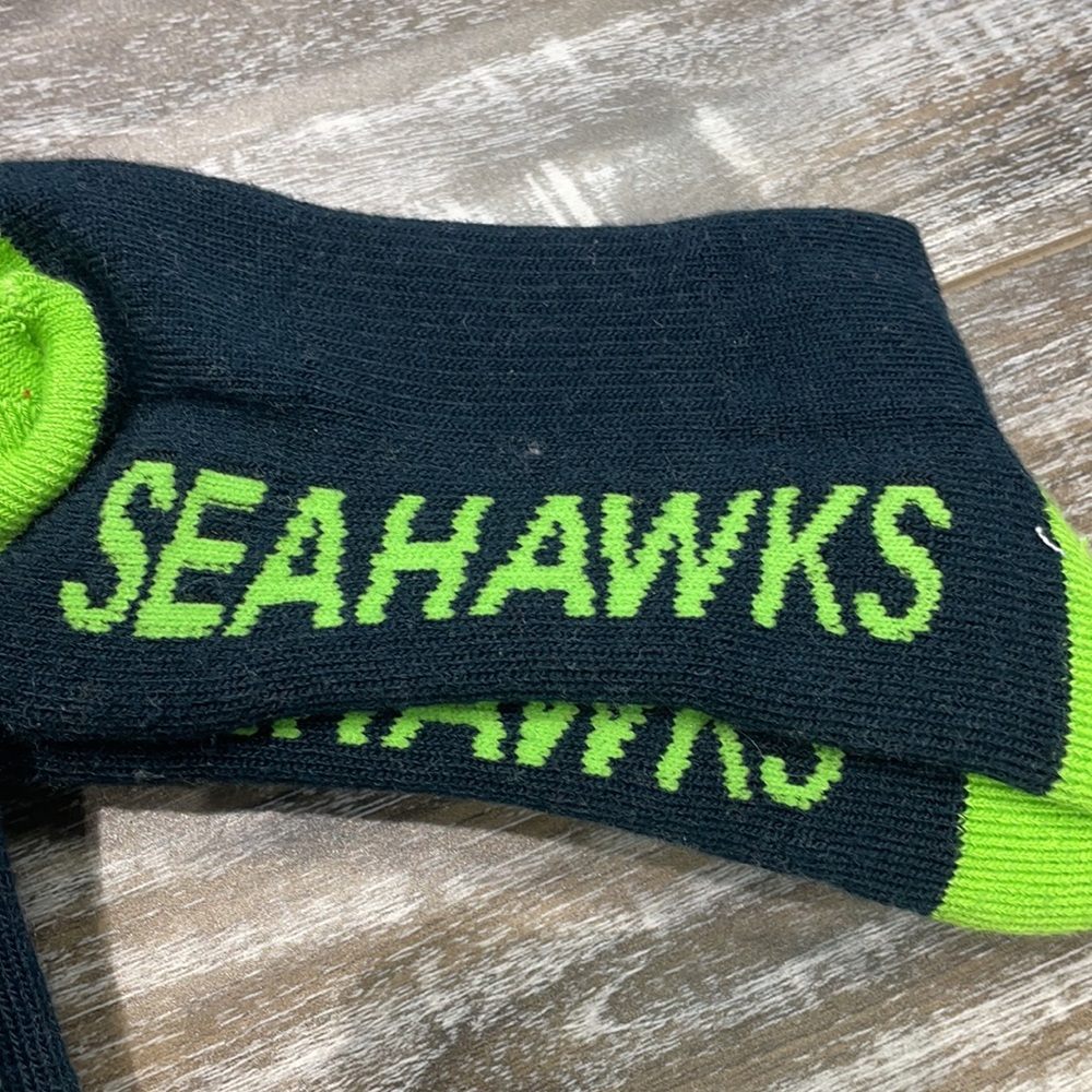 Seahawks Socks - Picture 3 of 5